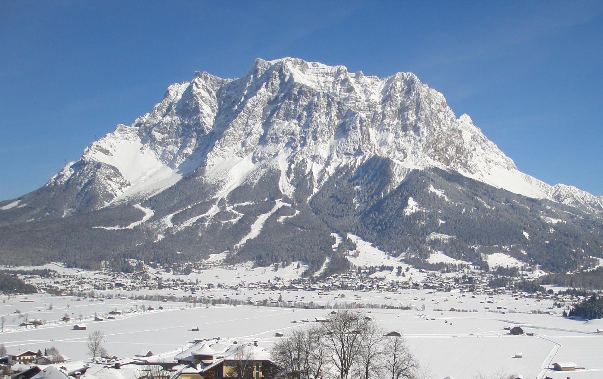 Apart Alpin Lermoos Buitenkant foto