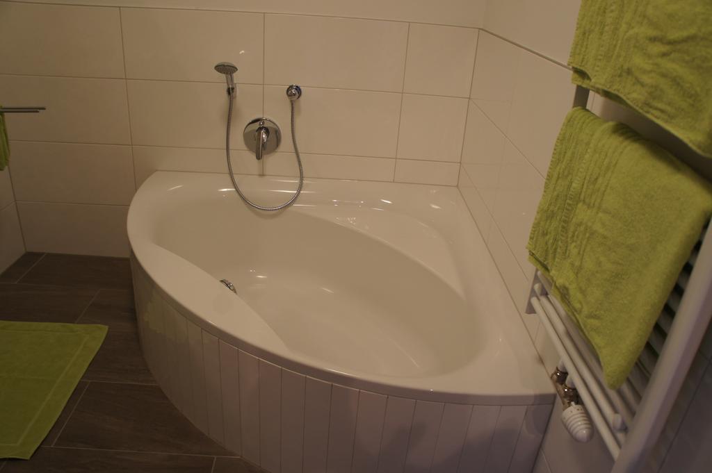 Apart Alpin Lermoos Kamer foto